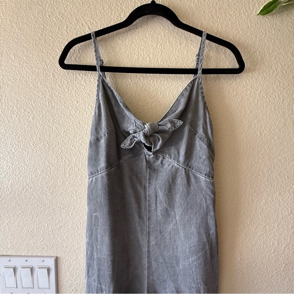 Old Navy Sleeveless Tie-Front Jumpsuit - Size XS - Picture 5 of 10
